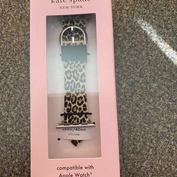 New! Kate Spade silicone Apple watch Band Leopard print 38/40 MM - Picture 2 of 2